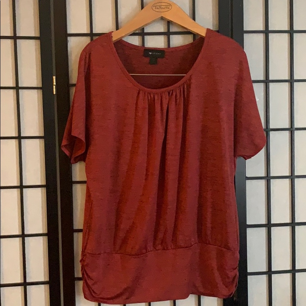 Rust Colored Shirt 🖤